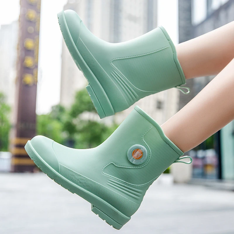 Women's Short Fashion Ankle Boots Solid Color Rain Boots With Warm Socks Outdoor Non-slip Wear-resistant Work Water Shoes 36-40