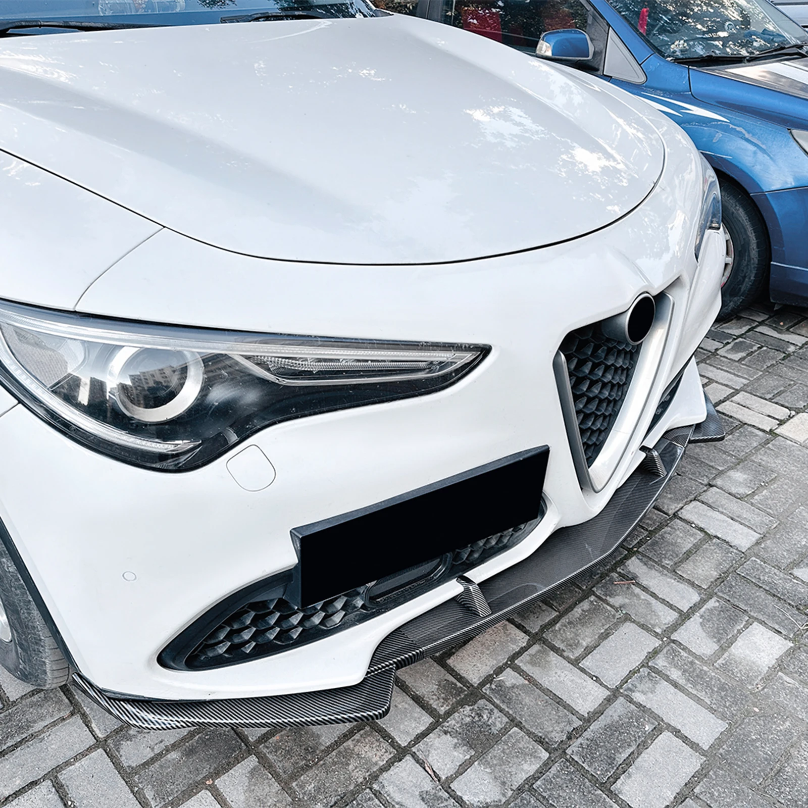 

Carbon Fiber Look Lower Diffuser Splitter Protector Blade For Alfa Romeo Stelvio 2017-2025 Front Bumper Spoiler Lip Gloss Black