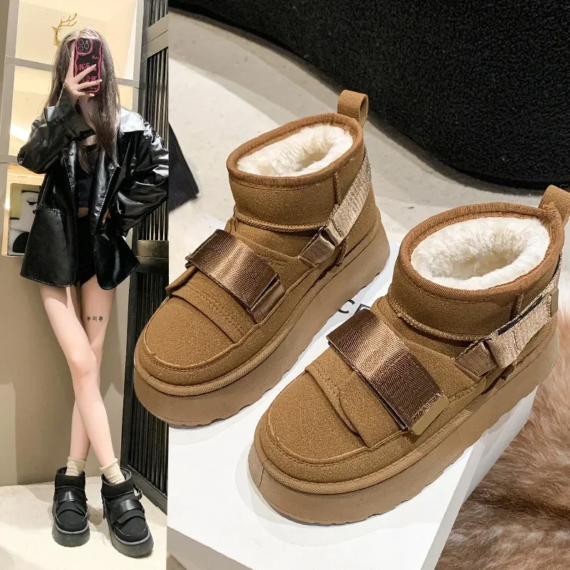 Scarpe da donna invernali in pelle scamosciata di mucca Moda 2024 Stivali da neve per ragazze Stivali con plateau di design piatto Sneaker di lusso