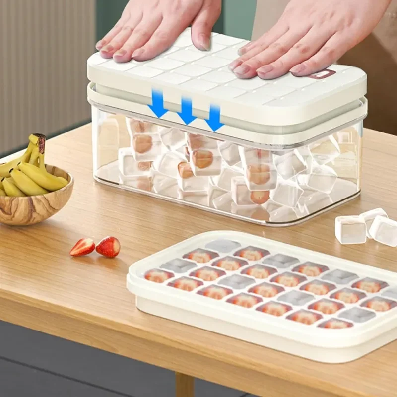 Large Capacity Press-Type Silicone Ice Cube Tray with Lid Stackable Ice Trays Easy for Drinks Coffee Cocktail Making