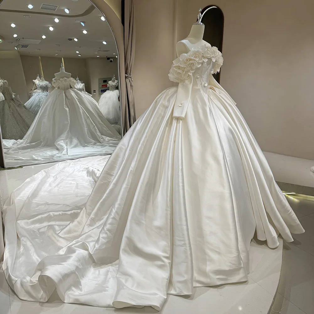 فساتين زفاف رائعة ذيل طويل رقبة قارب وأكمام طويلة مزينة بفساتين الزفاف الفاخرة كاتدرائية مخصصة فيستدو femininos