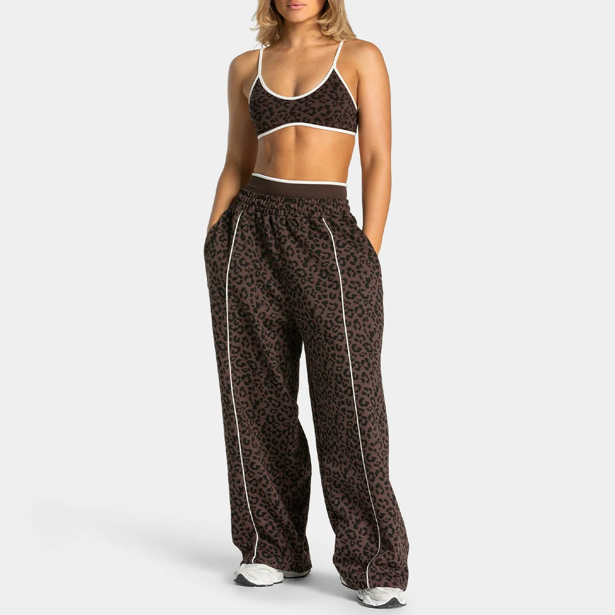 Ensemble de yoga imprimé léopard taille haute, soutien-gorge de sport sans couture rehausseur de dos et pantalon long, tenue de Pilates à séchage rapide