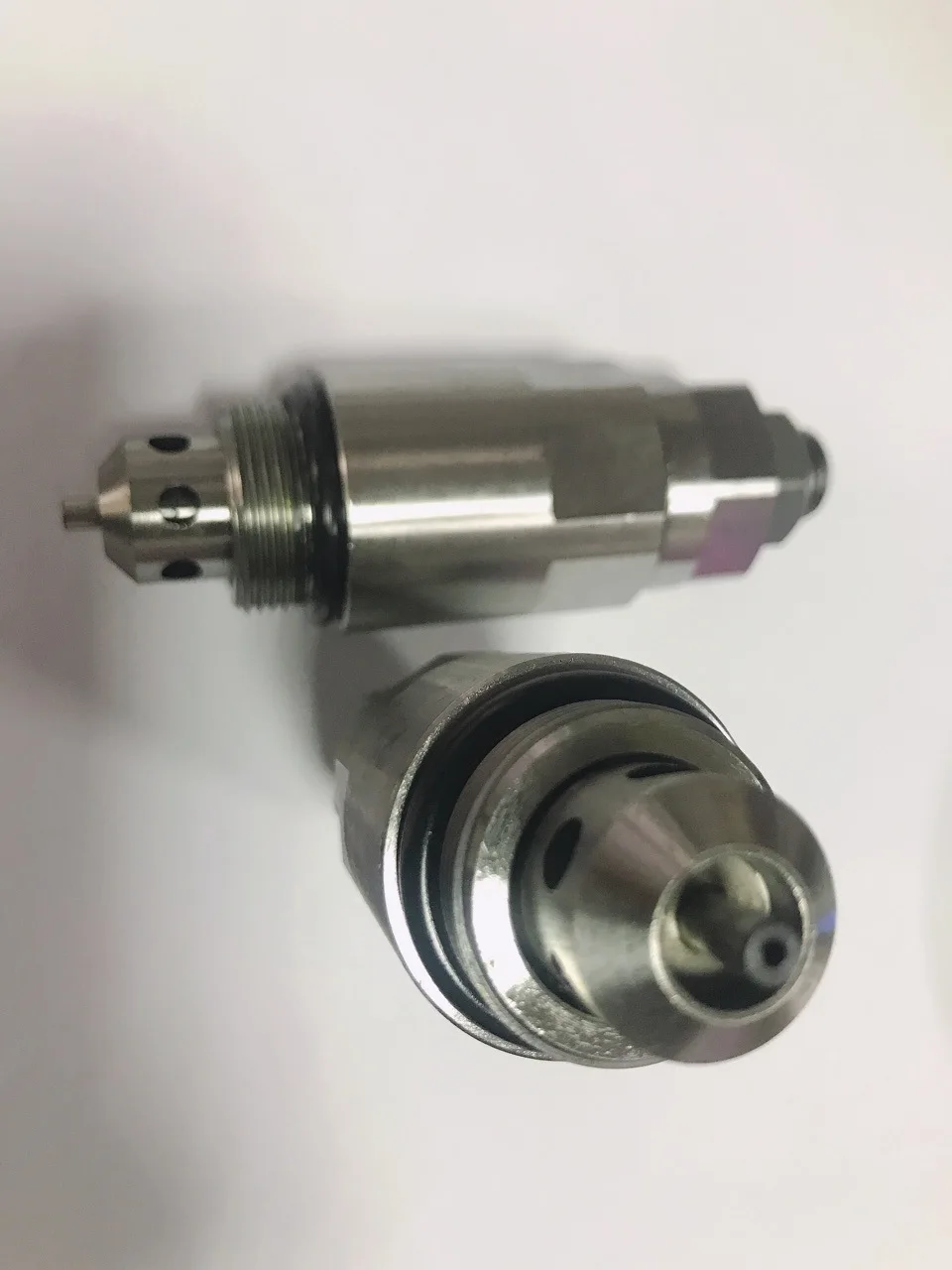 

Excavator Main and Auxiliary Guns PC200-5/6-7/8 Overflow Valve Auxiliary Gun
