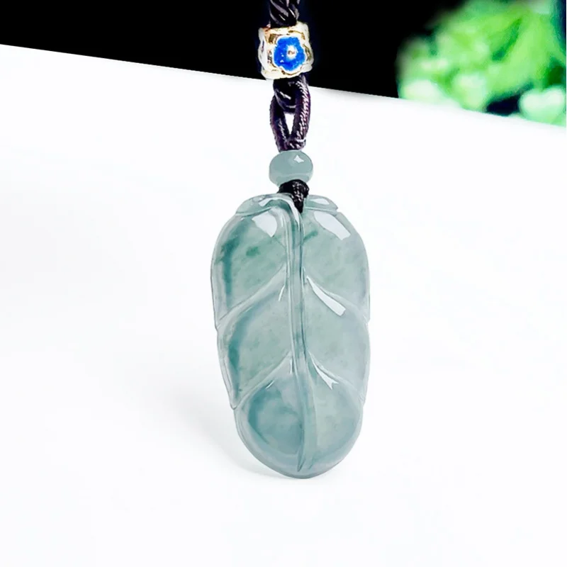 

Ice Wholesale Genuine Dangerous Material a Goods Natural Leaf Jade Pendant