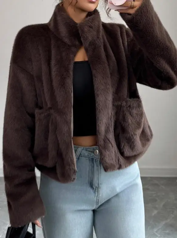 

2025 autumn and winter elegant temperament fashionable sweater coat women's clothing