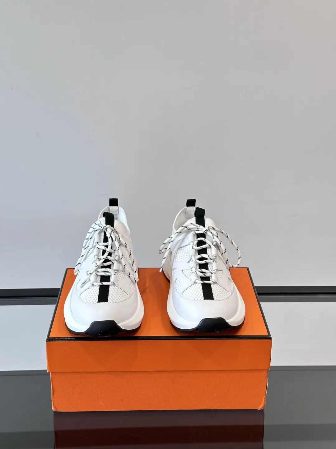 Non‑Bulky Silhouette Unisex Board Skate Shoes Streamlined Casual Skate Sneakers Light‑Weight Flexible Outsole Sweat‑Absorbing Lining Lace‑Up Couple Footwear For Short‑Trip Shopping City Hang‑Out