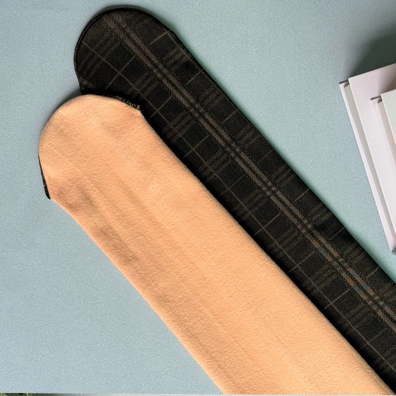 Ropa interior gruesa y delgada de lana de piel transparente negra con bordado cuadrado pequeño, entrepierna sin costuras en la parte delantera y trasera para mujer, otoño