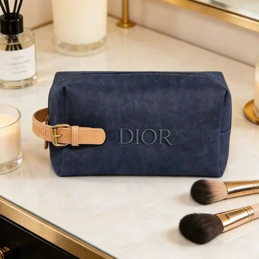 borsa-christian-dior-elegante-borsa-da-viaggio-blu-navy-in-vera-pelle-con-tracolla-rimovibile-portatile-e-di-alta-gamma