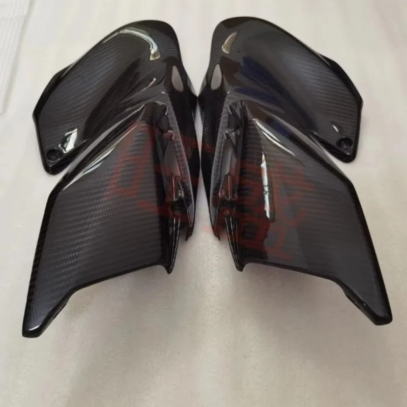 

2025 New Style Suitable For Z900 Motorcycle 17-22 Modified Carbon Fiber Rear Hump Rear