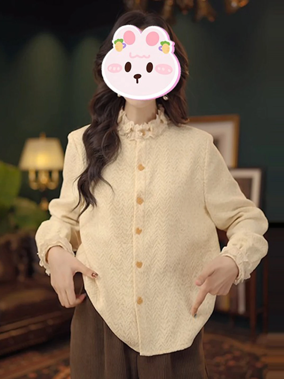 

Повседневная женская блузка в гонконгском стиле с длинным рукавом, весна 2026, новый дизайн, воротник-лепесток, универсальная модная сенсация, топ на пуговицах