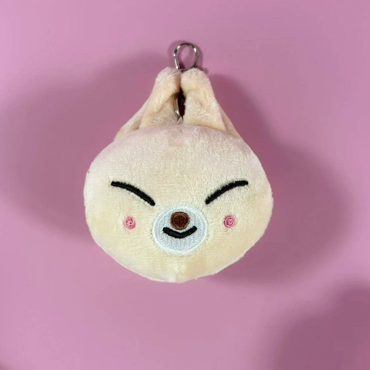 魅力的なSKZOOぬいぐるみキーチェーン - バックパックや車の装飾用のスーパーソフトミニ動物吊り下げおもちゃ