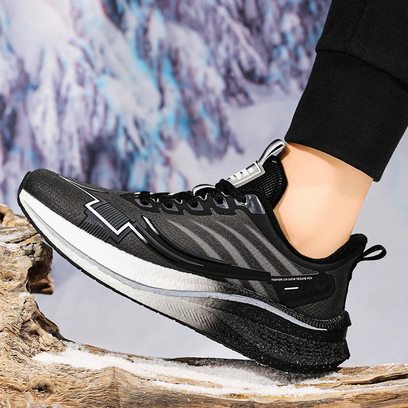 Männer Frauen lässig warme neue Plüsch Turnschuhe Winter Licht Outdoor Racing Baumwolle Laufschuhe Paar Carbon Platte Geschwindigkeit Sportschuhe