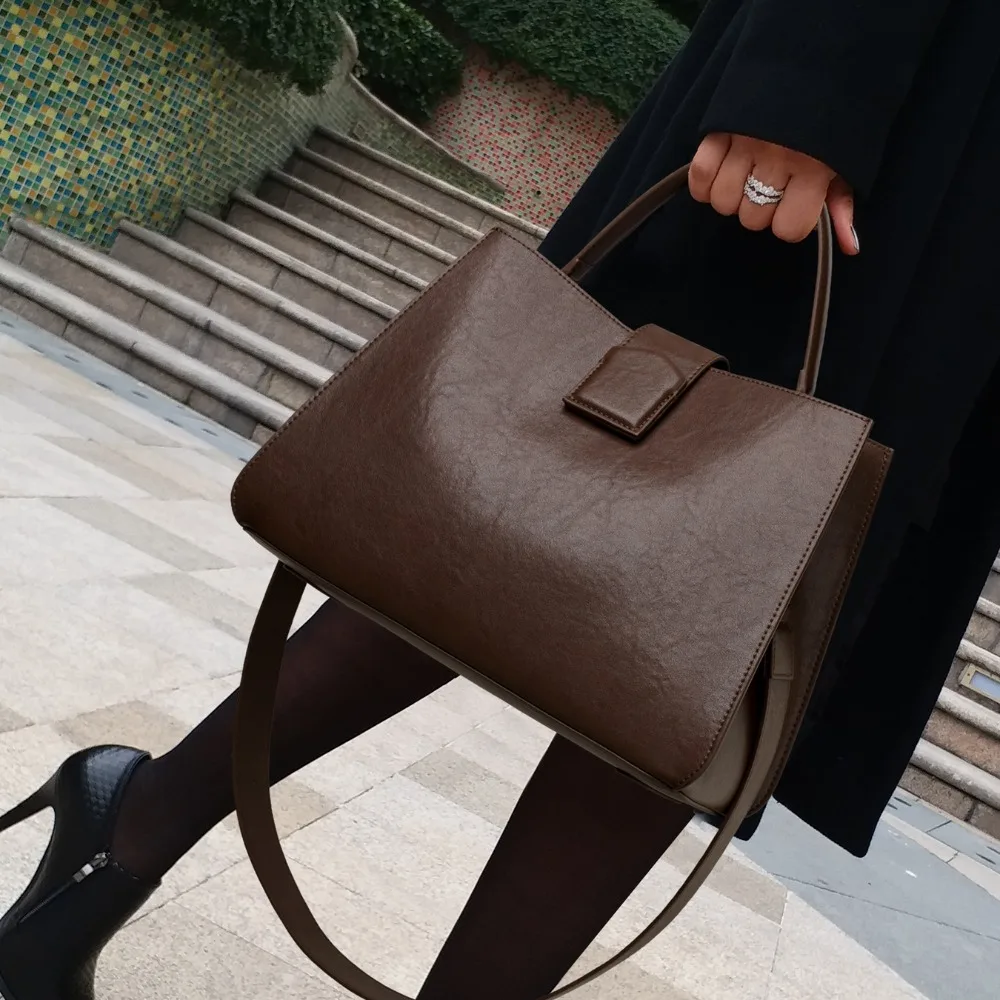 

Leather Women's Bag New Fashion Versatile High Sense Fashion Versatile Simple Autumn and Winter Bag Women's Vintage Personality