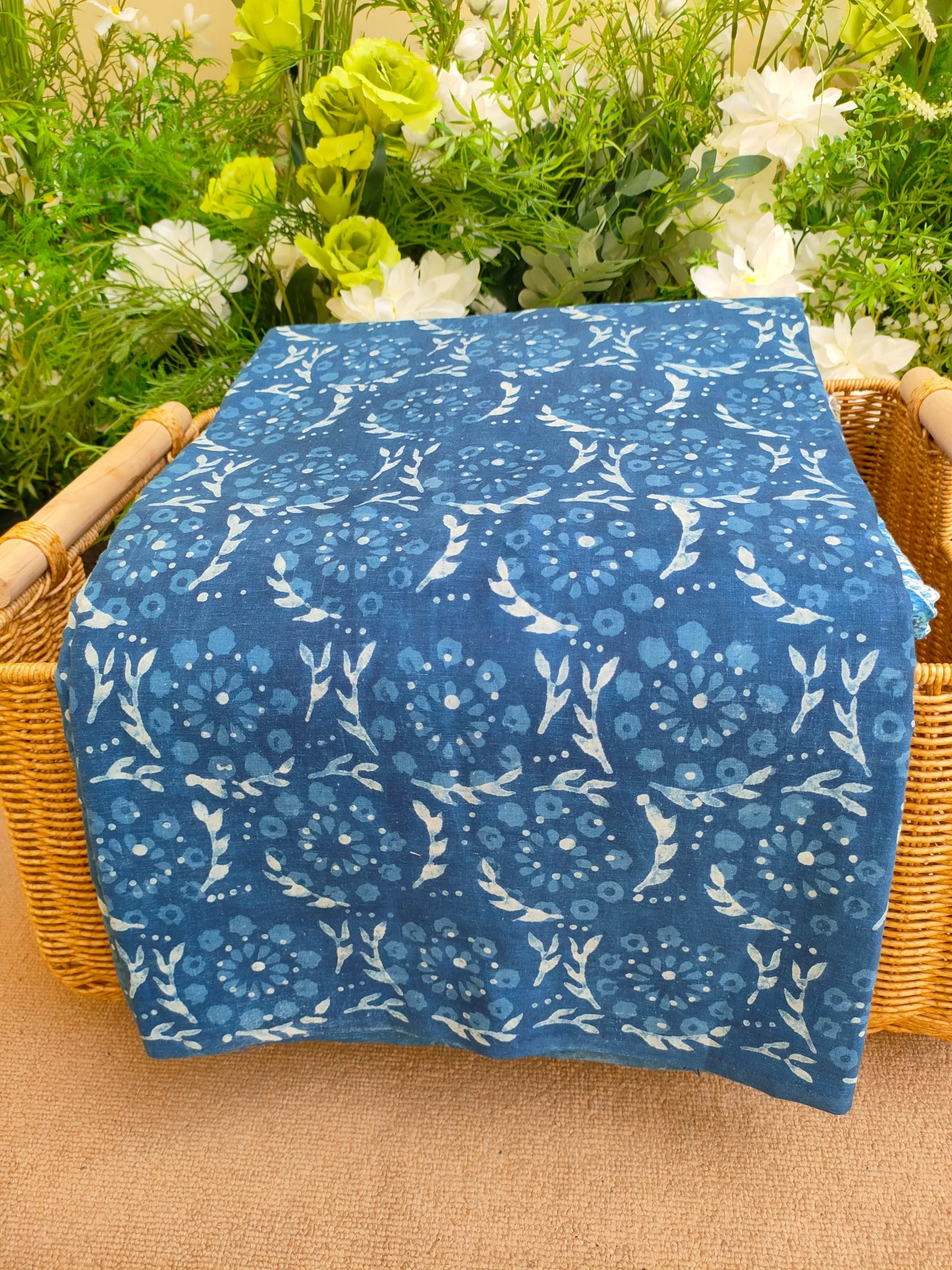 

Натуральная хлопковая ткань с цветочным блочным принтом индиго для пошива штор, индийская ткань цвета индиго