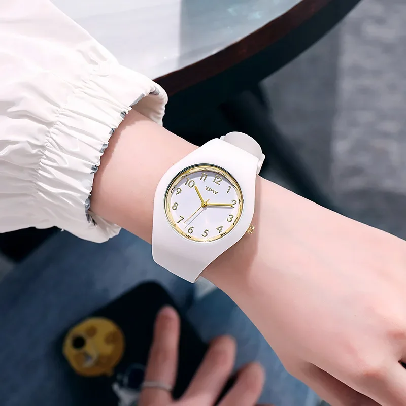 Modny damski zegarek zegarki kwarcowe dla par Jelly kolor silikonowy zegar sportowy nadaje się dla kobiet mężczyzn Starry Earth Rainbow Watch