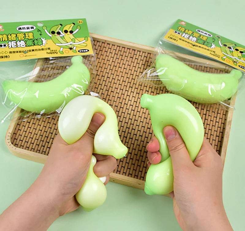 1PC Kneading Fruit Squeeze Toy Anti-stress Slow Rising Jumbo Color Changing Banana Toys Fun Stress Relief Props