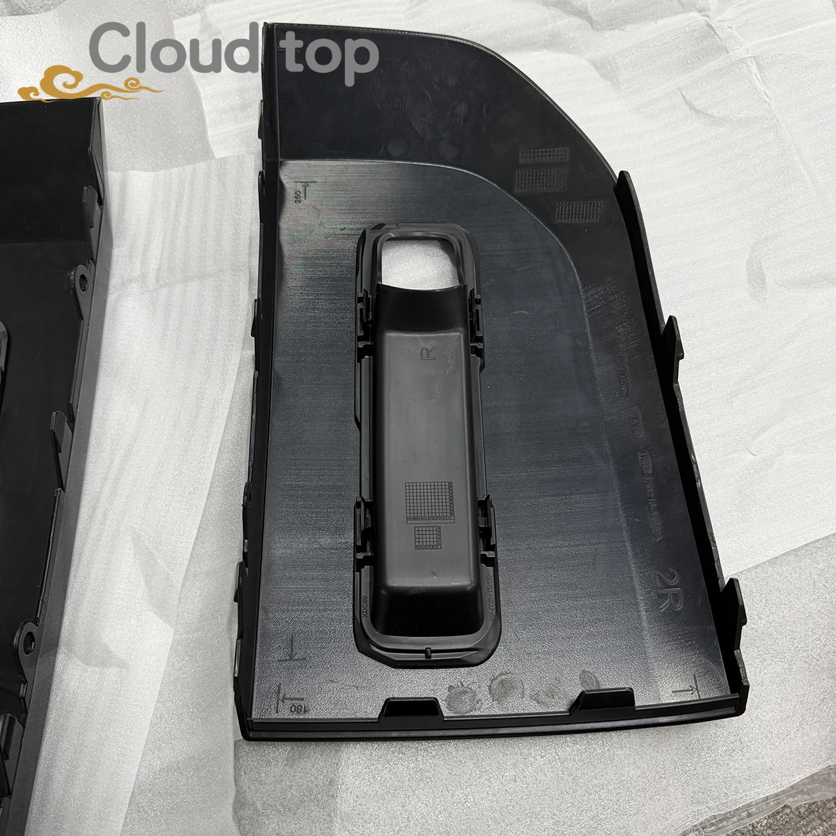 2026MY Fog Lamp Surround Grille for Land Rover Defender L663 （Upgrade from 2020 to 2025）
