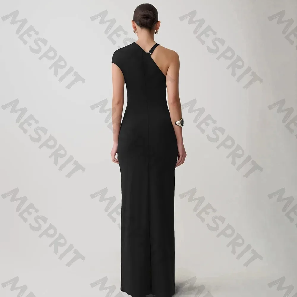 Customized One Shoulder Asymmetrical Evening Gown with Metal Ring Neck Mermaid Dance Dress Suitable for Elegant Formal Dinners