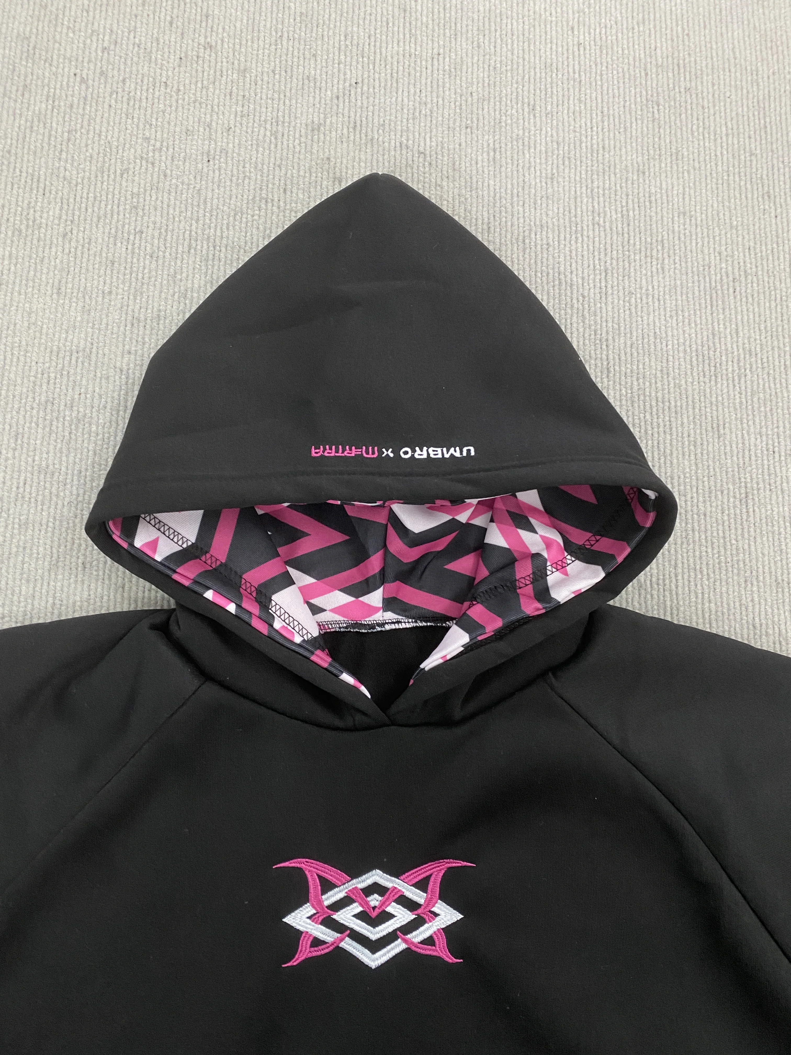 Modischer neuer amerikanischer Street-Trend-Hoodie mit farblich abgestimmtem Doppelkapuzen-Design, Persönlichkeit, High-Street-Stil für Männer und Frauen. – Detail 5