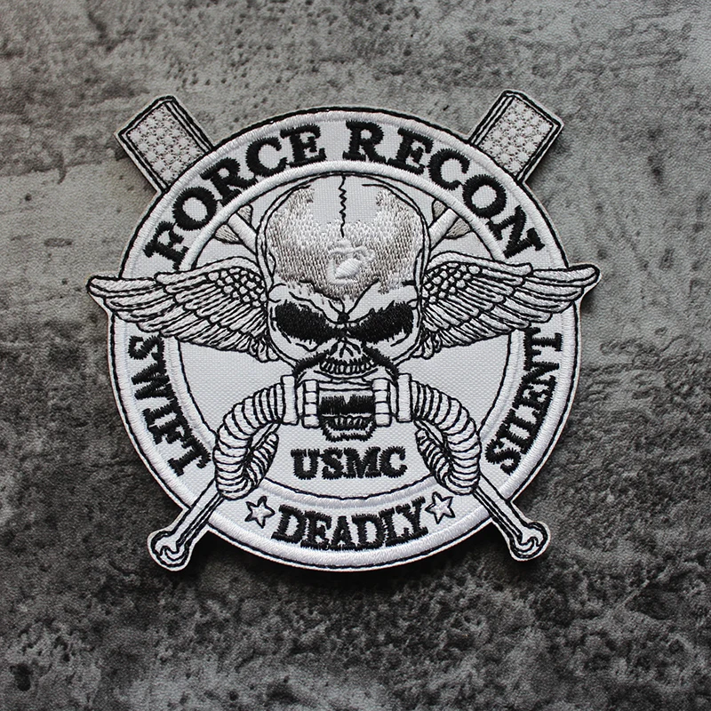 Bolsas tácticas USMC MOLLE para exteriores con parches y brazaletes - imagen 4