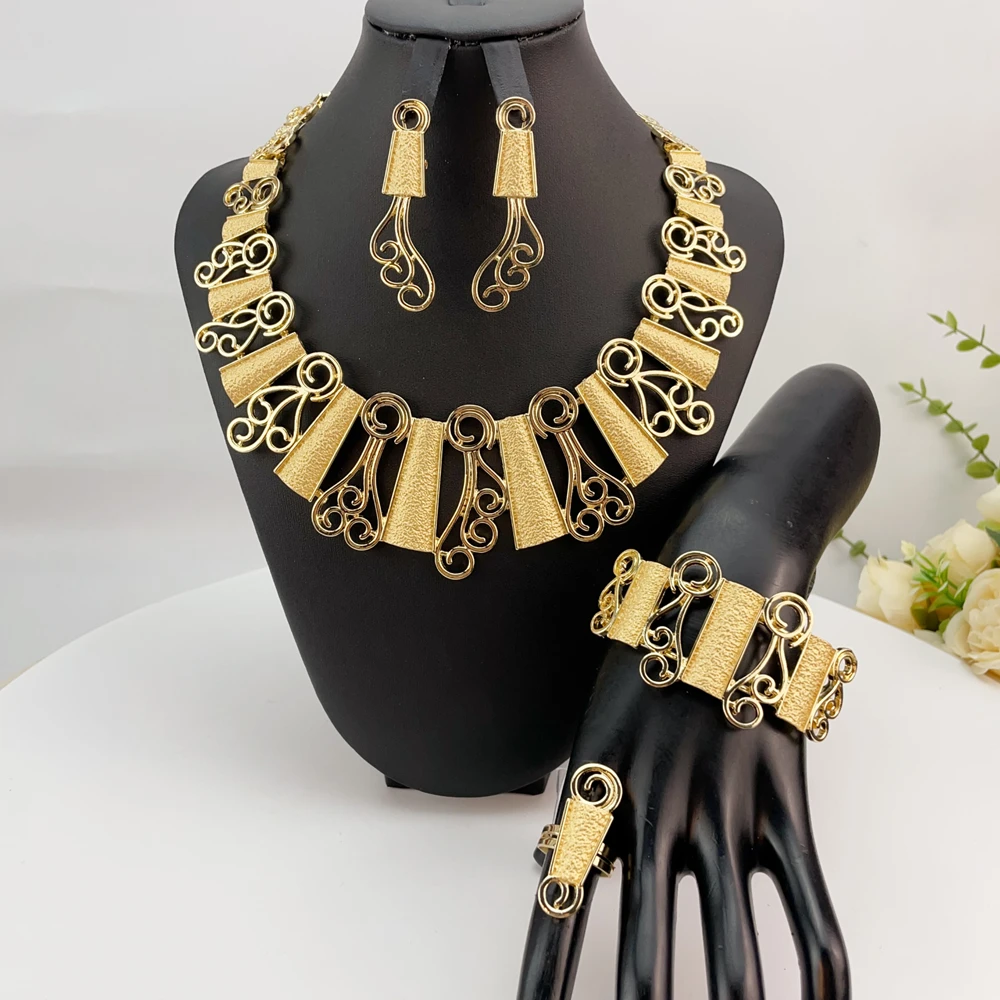 Exquisite and fashionable high-end jewelry set, suitable for various parties, brides and weddings to wear FHK25074