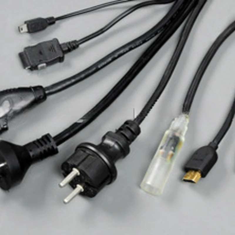 C-type speciale standaard plug verticale spuitgietmachine Drie lijn CNC Computer Shell spuitgietmachine