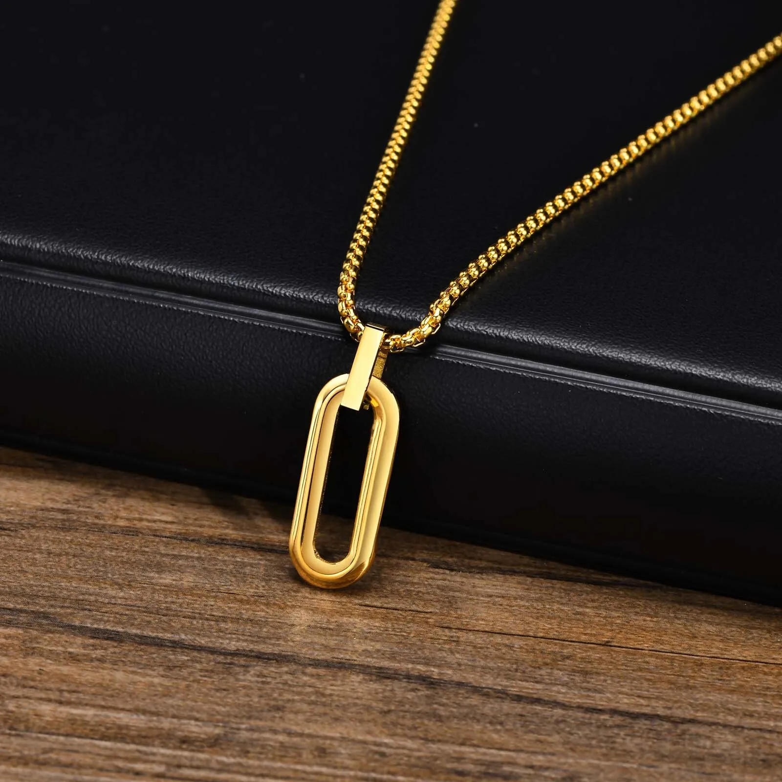 Herren einfache geometrische Halsketten für Jungen, wasserdichter hohler quadratischer Polygon-Anhänger kragen aus Edelstahl, Geschenke für ihn Schmuck – Detail 9