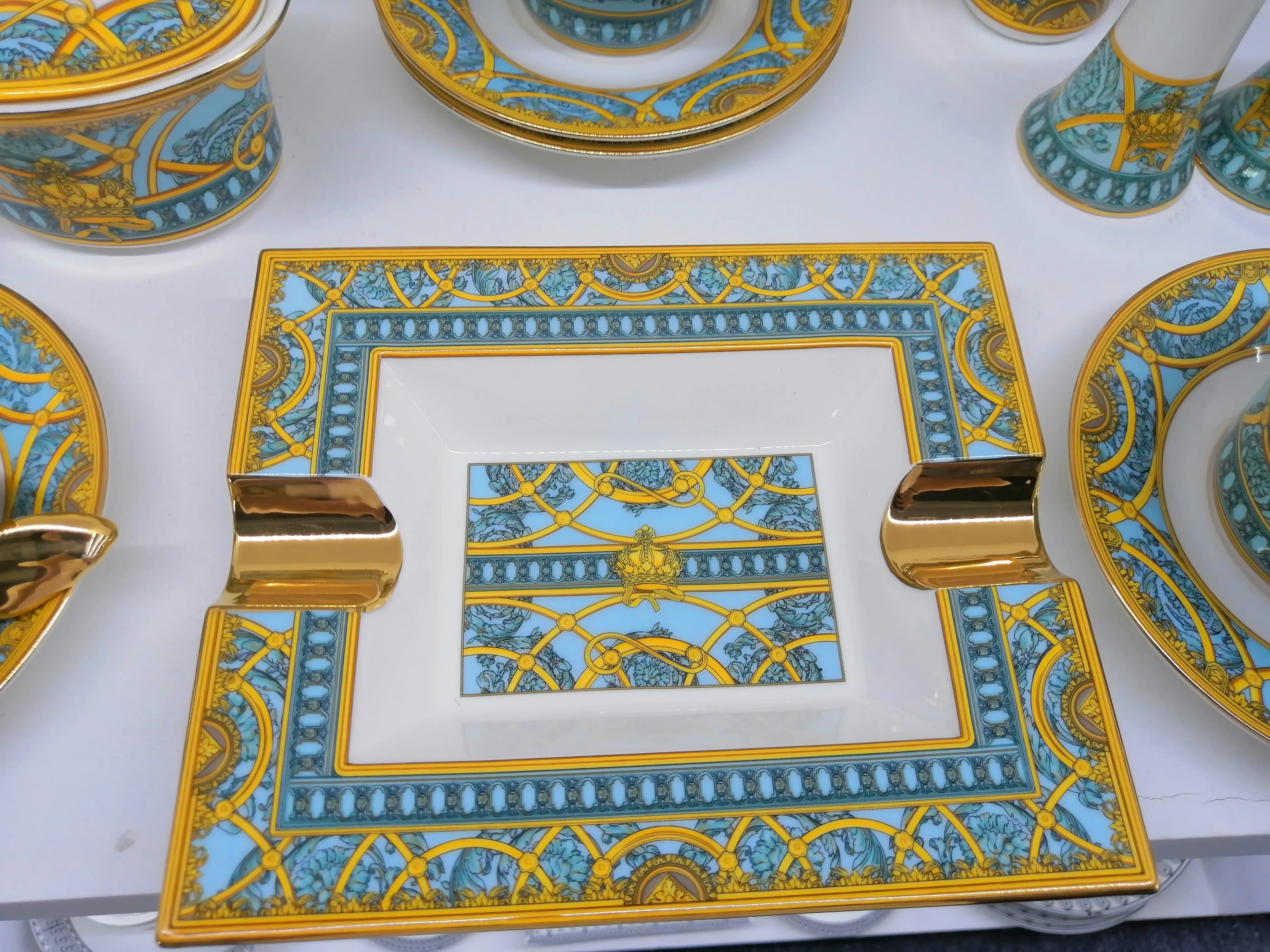 New Design Fine Bone China Dinnerware Sets Hand Painting Dinner Sets