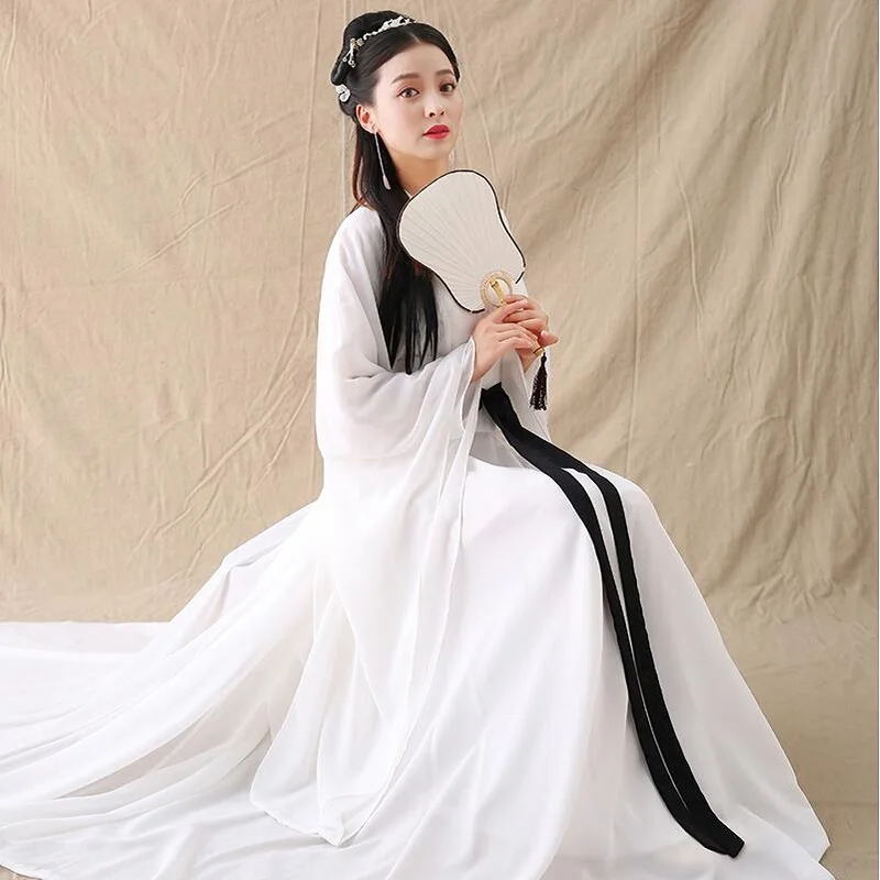 Oriental Girl White Costume Ancient China Fairy Hanfu Dress East Asian Style Fresh Elegant Sword Lady chinese folk dance clothes