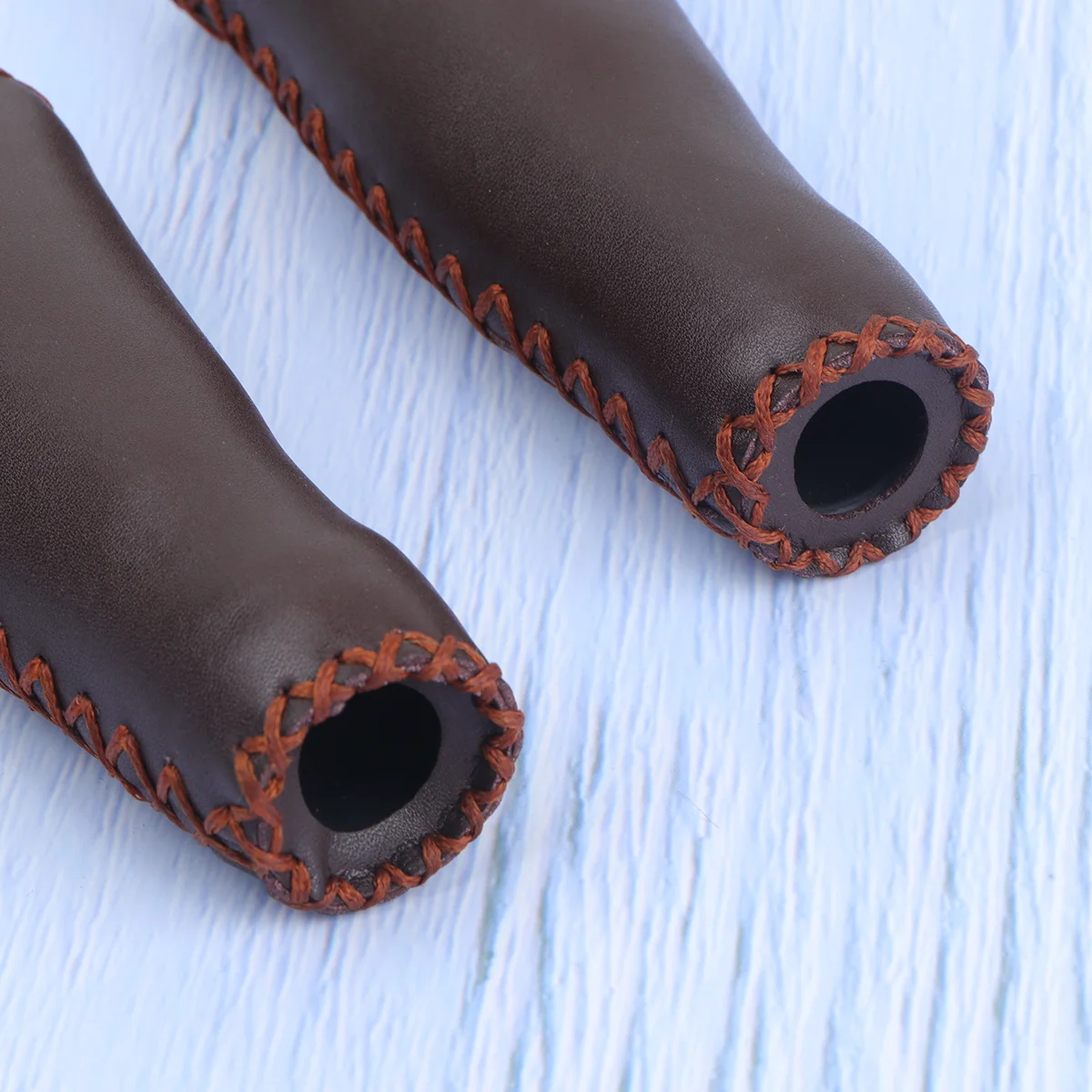 

1Pair Ergonomic Microfiber Handlebar Grips Shock Absorbing Non Slip Long Tpr Bike Handle Cover Protector for Children