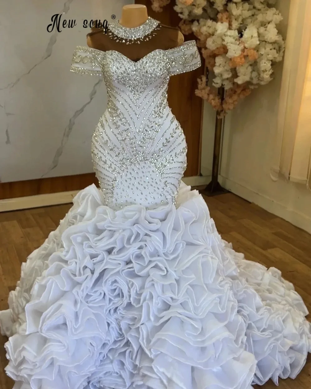 Customized Luxurious Princess Wedding Dress Ruffles Mermaid Off the Shoulder Bridal Gown Party Dress African Women Engagement
