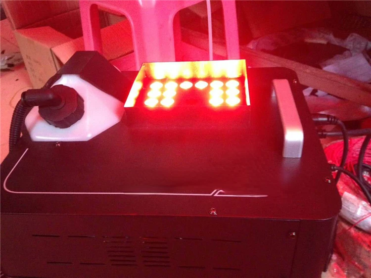 New 1500w smoke pylons smoke machine smoke color changing machine full color triple RGB  24 led colorful fog machine