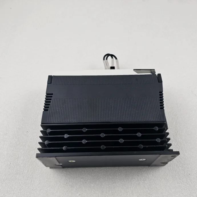 

Совершенно новый ONE AFPX-HC40TD AFPX-HC40T AFPX-HC60TD AFPX-HC60T DV88010LDM04 Новый гарантия 1 год