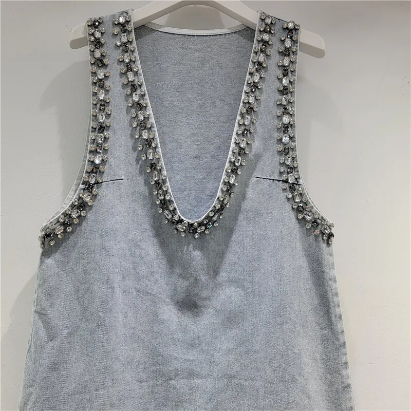 HKSH Summer New Women Ins Trendy Korean Vintage High Street Fashion Sleeveless V-neck Embroidered Flared Denim Mini Skirt HK5534