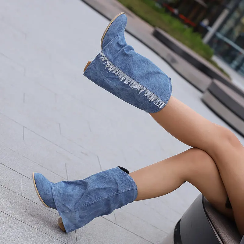 REAVE CAT السيدات أحذية النساء منتصف العجل الأحذية أشار تو 5.5 سنتيمتر كعب الانزلاق على قطيع الجلد المدبوغ ديكور أحذية الركبة غير رسمية حجم كبير 42 43