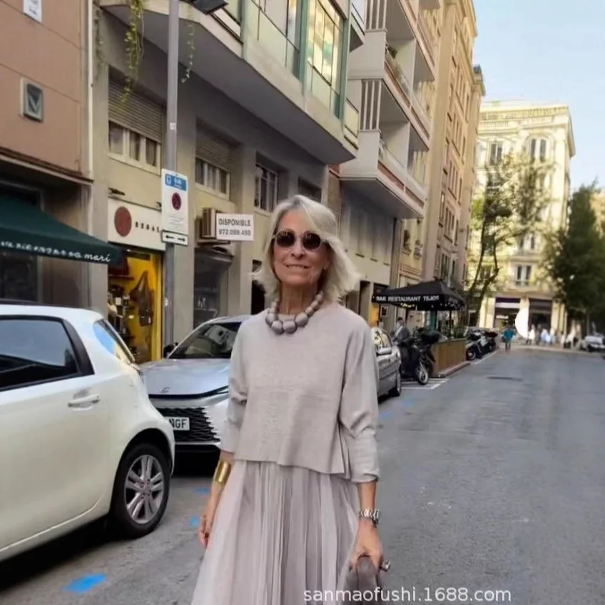 

Женский комплект 2026: однотонный повседневный вязаный топ с круглым вырезом и длинная юбка на бретелях из сетки – удобный повседневный костюм из двух предметов