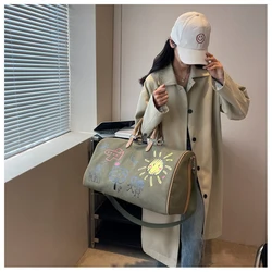 Gym Bag for Woman Graffiti Fitness Handbag Travel Duffle Valise Luggage Shoulder Sports Outdoor Pocket Weekend Crossbody Bag