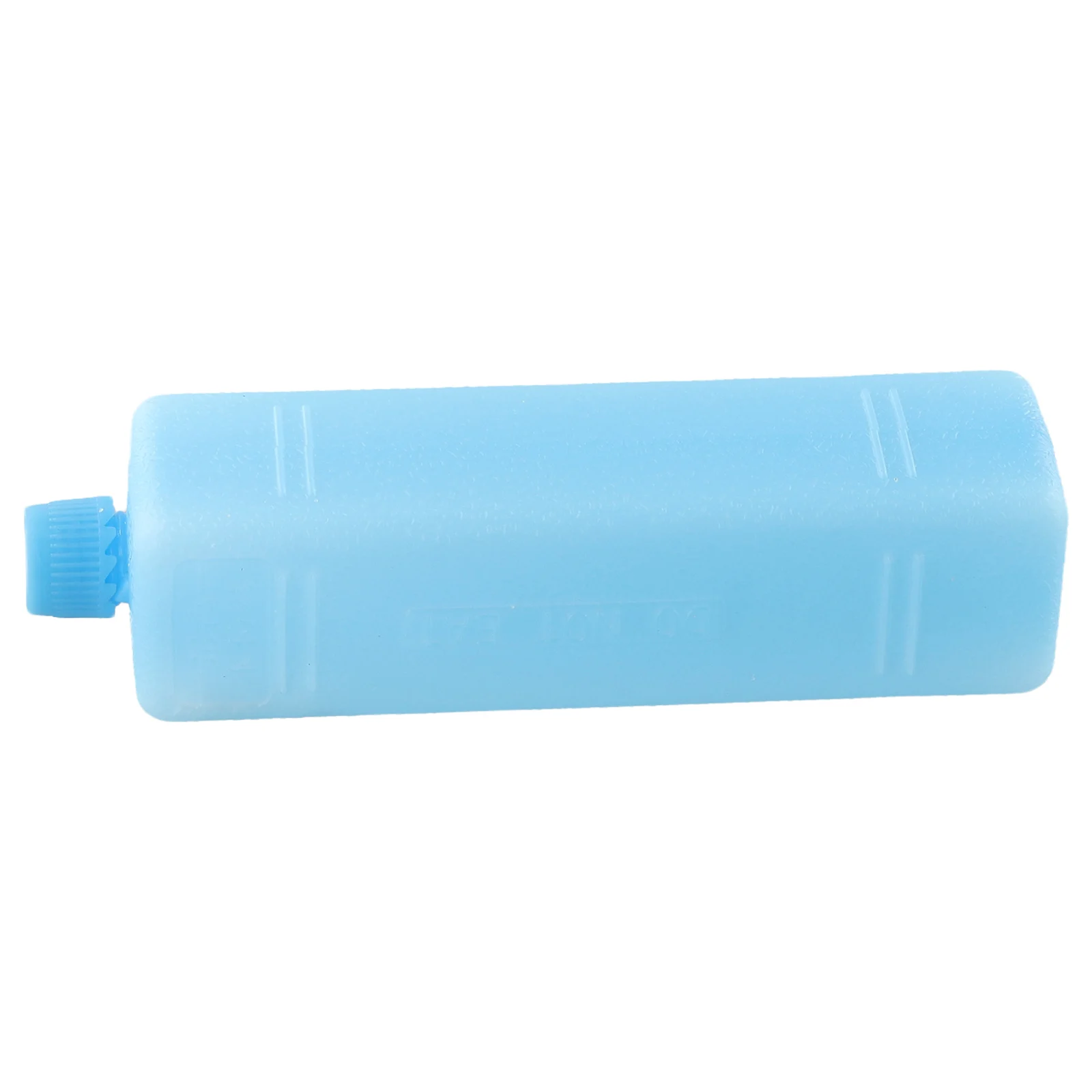 حافظ على مشروباتك طازجة وباردة في أكياس الغداء والمبردات مع صندوق الثلج هذا للتبريد ومروحة تكييف الهواء الطازج