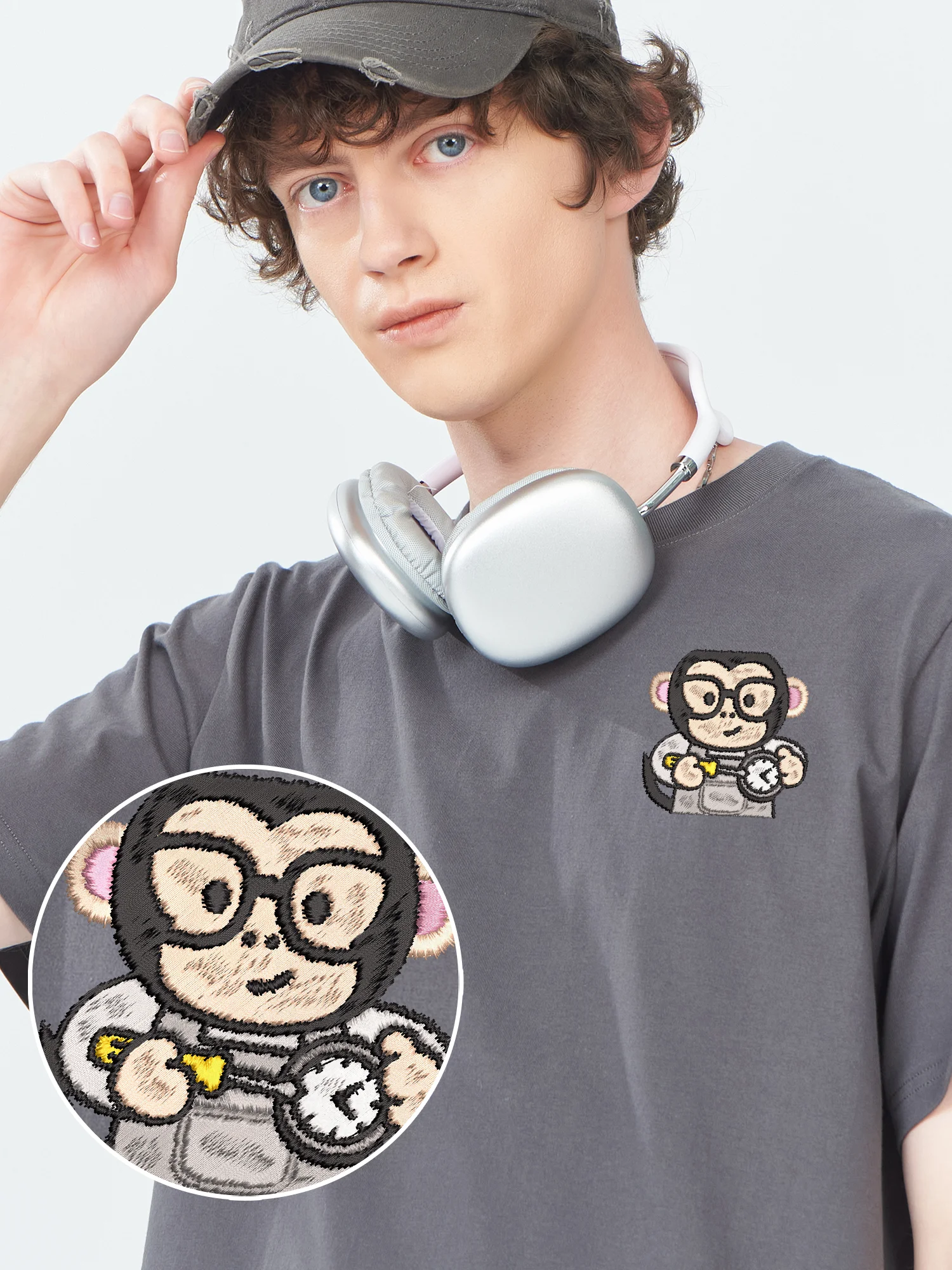 

Monkey Repairman Embroidered T Shirt Graphic Tee Cotton Unisex Men Women Summer Loose Fit Breathable Embroidery T-Shirt​