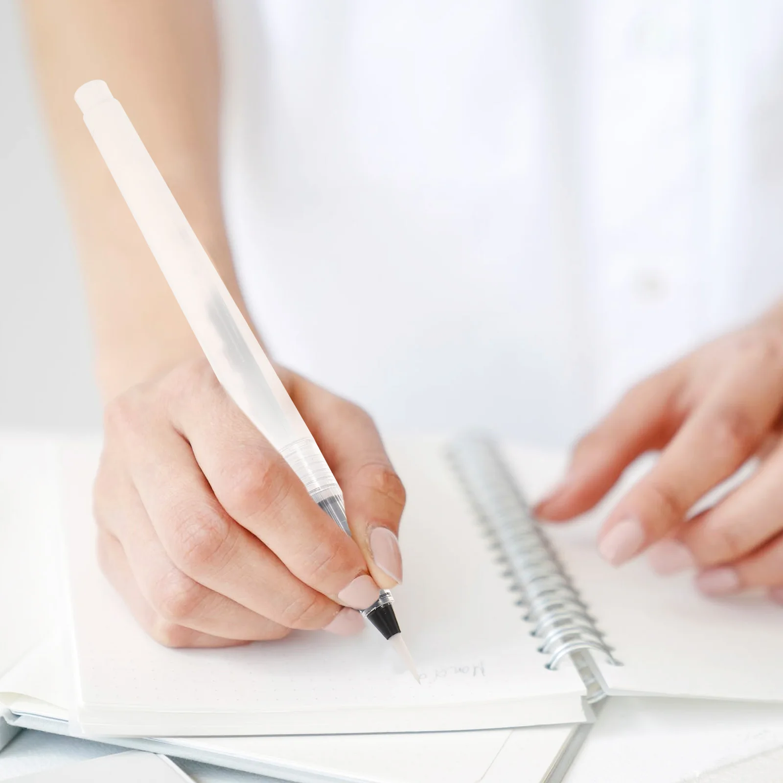 

6Pcs Water Brush Pens Creative Watercolor Painting Tools No Leak Ink Control Portable Painting Supplies for Home and Travel