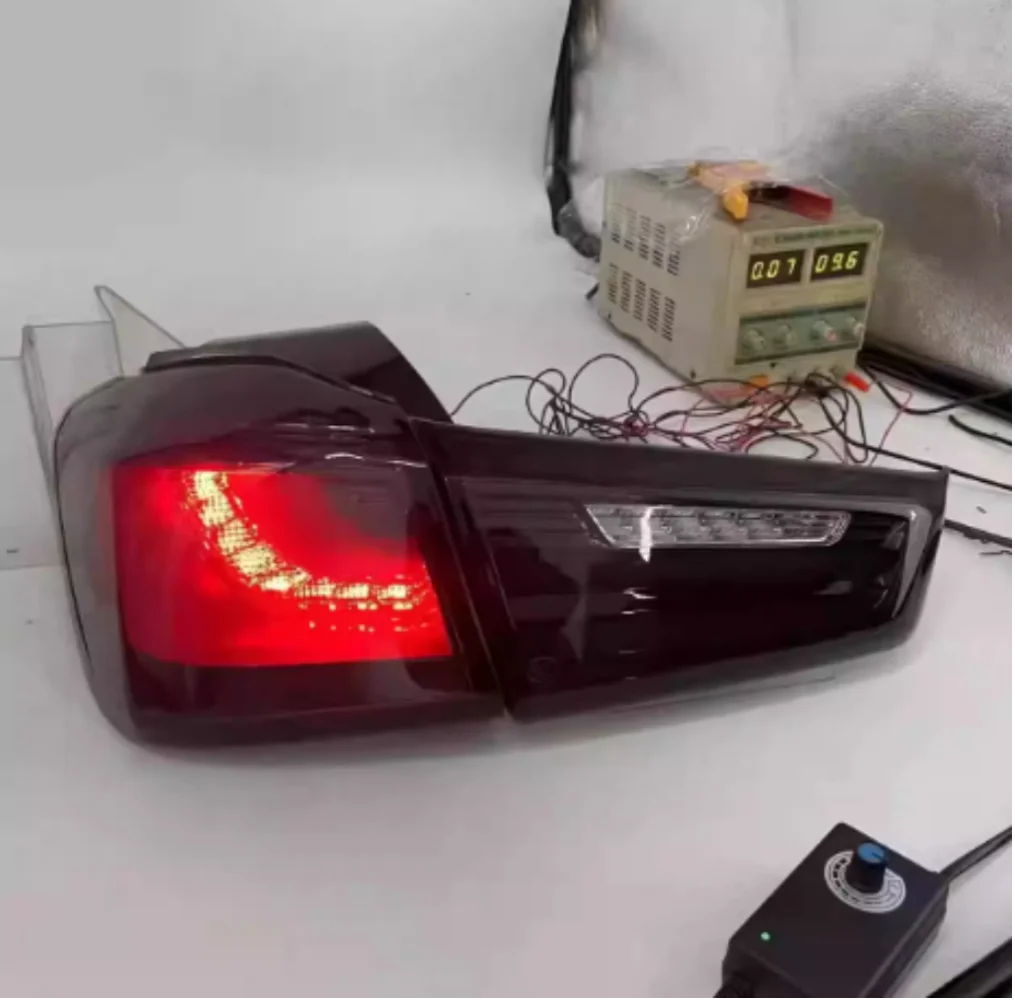 Conjunto de luz trasera Led para Mitsubishi ASX, lámpara de conducción trasera, señal de giro de freno, accesorios de coche, 2 uds.