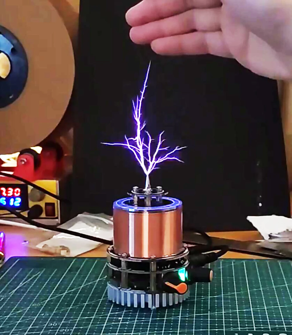 

Mini SSTC Tesla Coil Dual E-Class Solid State Tesla Lightning with Bluetooth