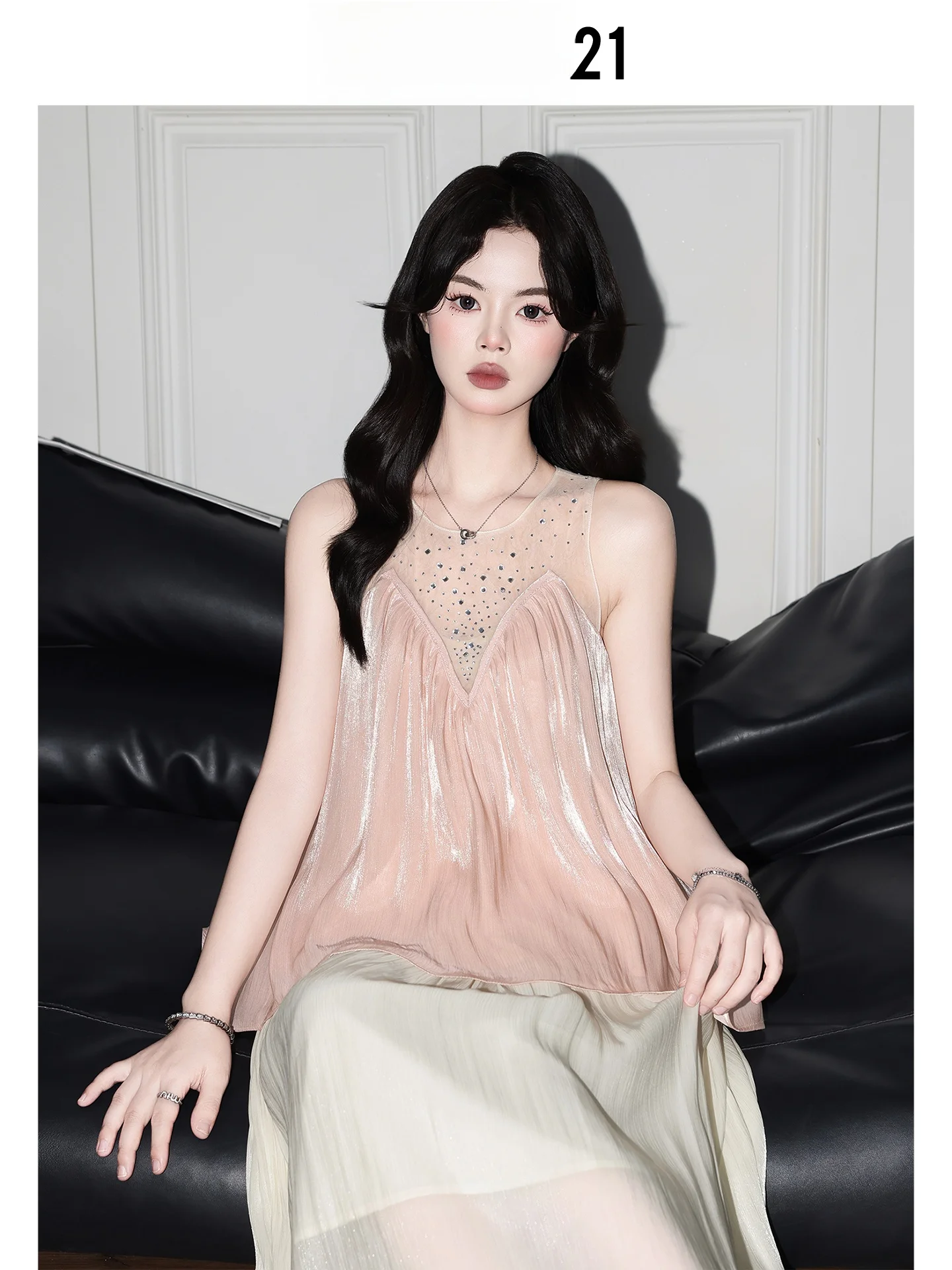 Top Feminino Sem Mangas Forever 21 Rosa Doce com Detalhes em Tela Brilhante, Estilo Férias, Caimento Solto, Gola Redonda, Peça de Vestuário Exterior para o Verão