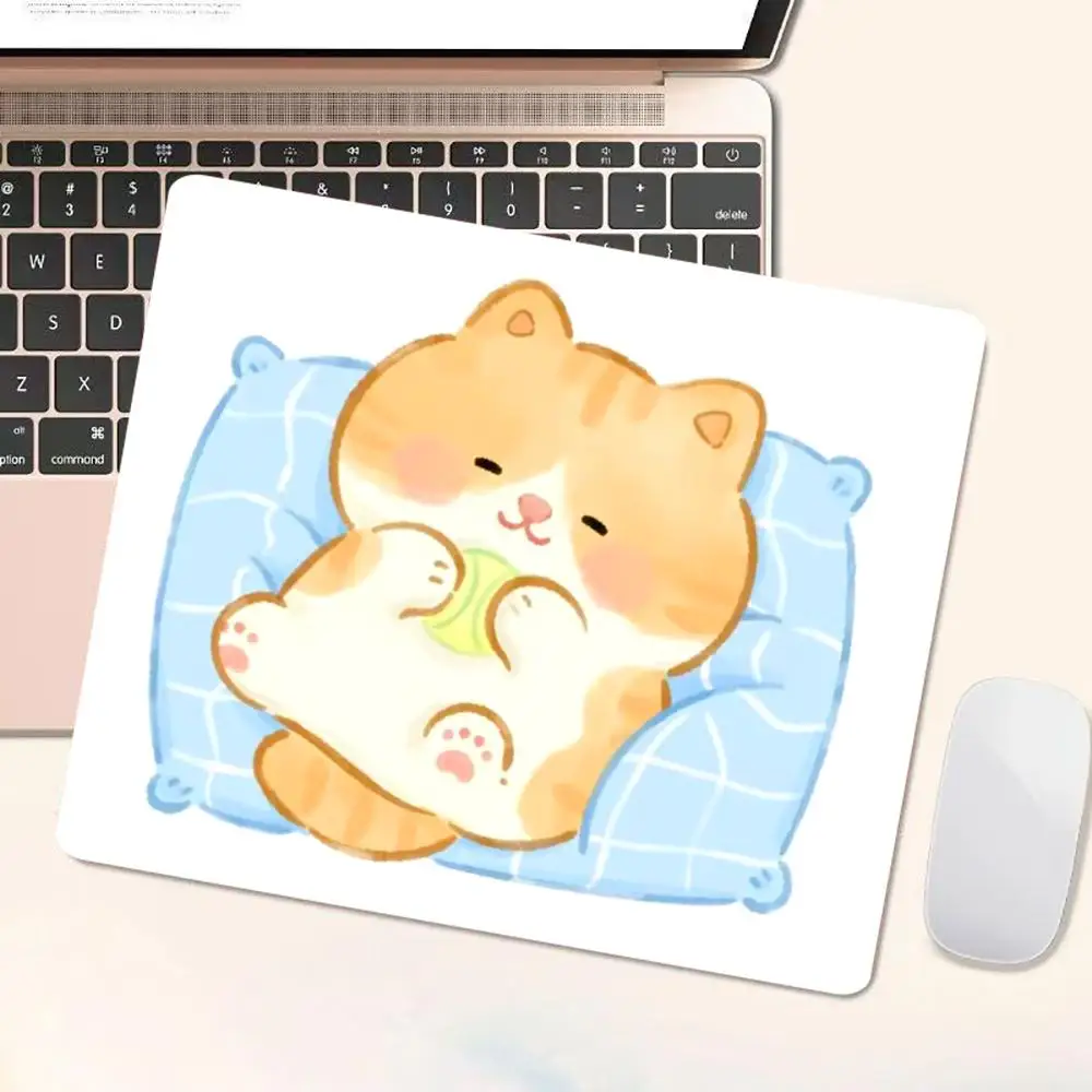 Yellow cat Small mouse pad Cartoon Sleep cats square portable desk mat rubber anti-slip Laptop PC office accessorys mousepad