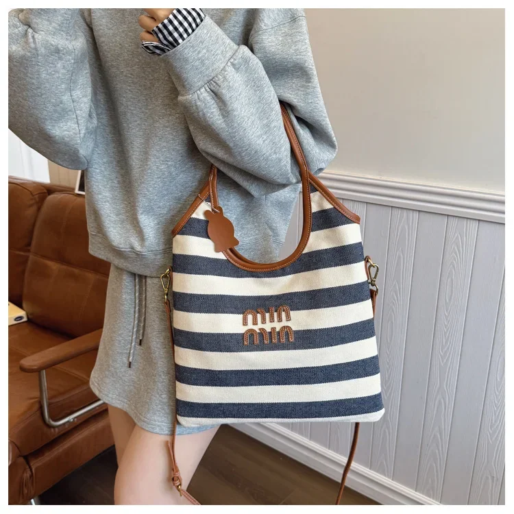 

Lazy Wind Women's Casual Striped Tote Bag Large-Capacity Underarm Shoulder Bag Fashionable Cross-Border Style for 2025
