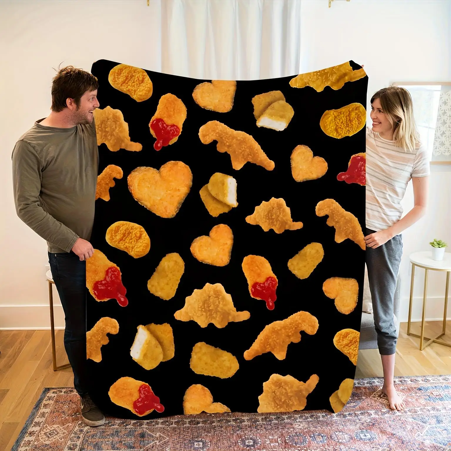 Colorful chicken and tomato sauce pattern blanket - an excellent gift. Suitable for camping, traveling and home decoration.
