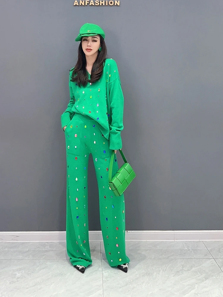 Vefadisa 2024 Autumn New Green Women Hot Diamonds Set V-neck Long Sleeve Split Top And Pant Two-piece Fashion Casual Set ZXY691A