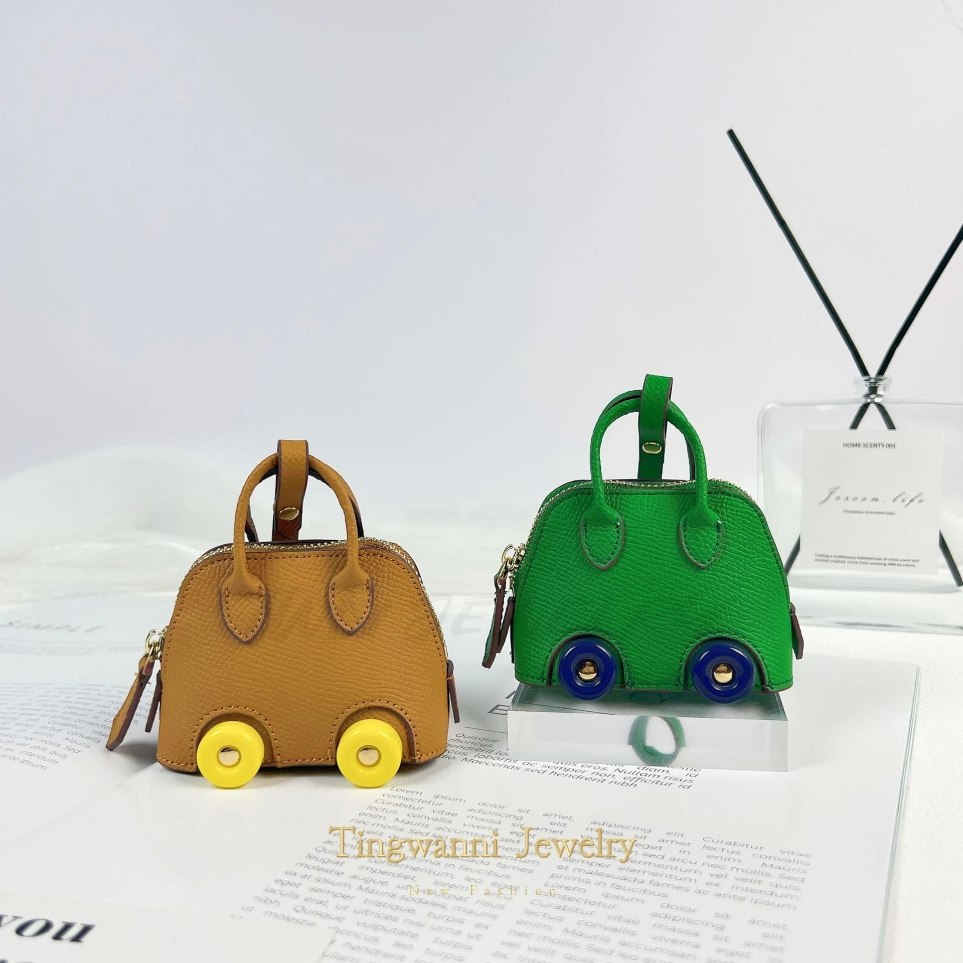 New fashionable mini car wheel bag, shell bag pendant, headphone bag, keychain bag, bag ornament, coin purse.