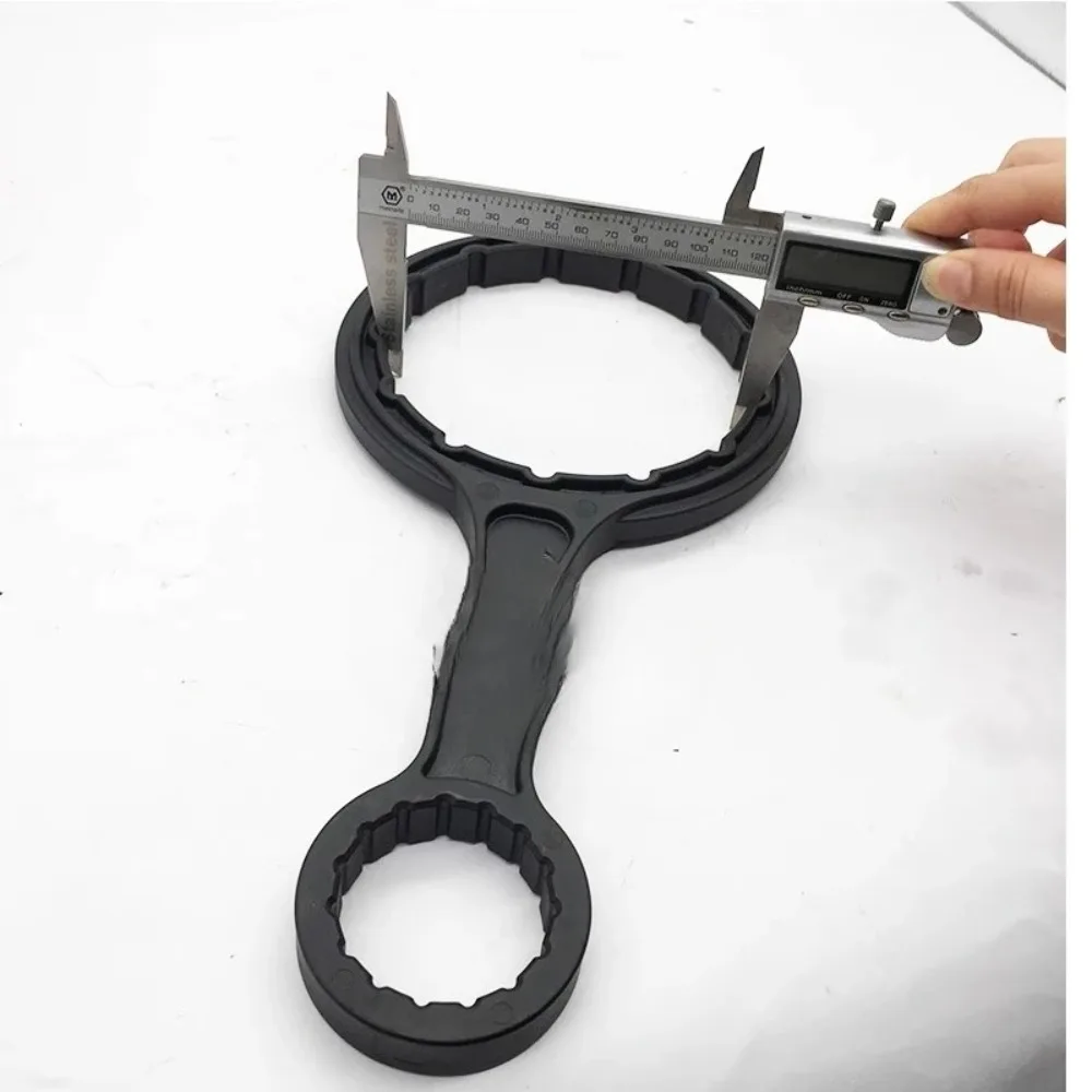 Excavator Diesel Filter Water Separator Assembly Paper Element for Sunward SWE135E 155 205 215 235