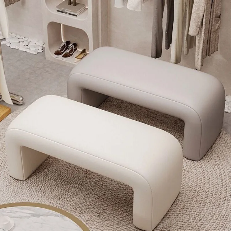 You can sit and wear a shoe cabinet when you enter the door, and change shoes and stools at the door for home use.